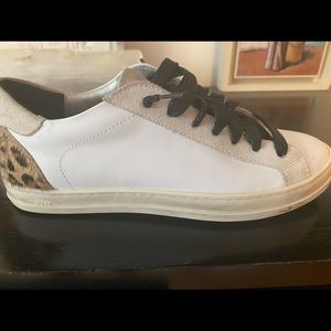 P448 sneakers size 39 EUC